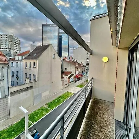 Magnificent Paris 302 דירה